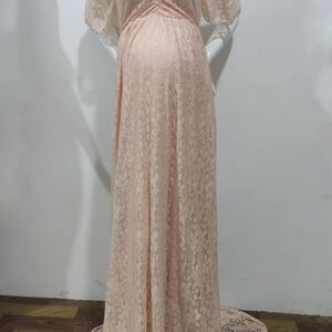 Elegant Lace Maxi Dress in Cream